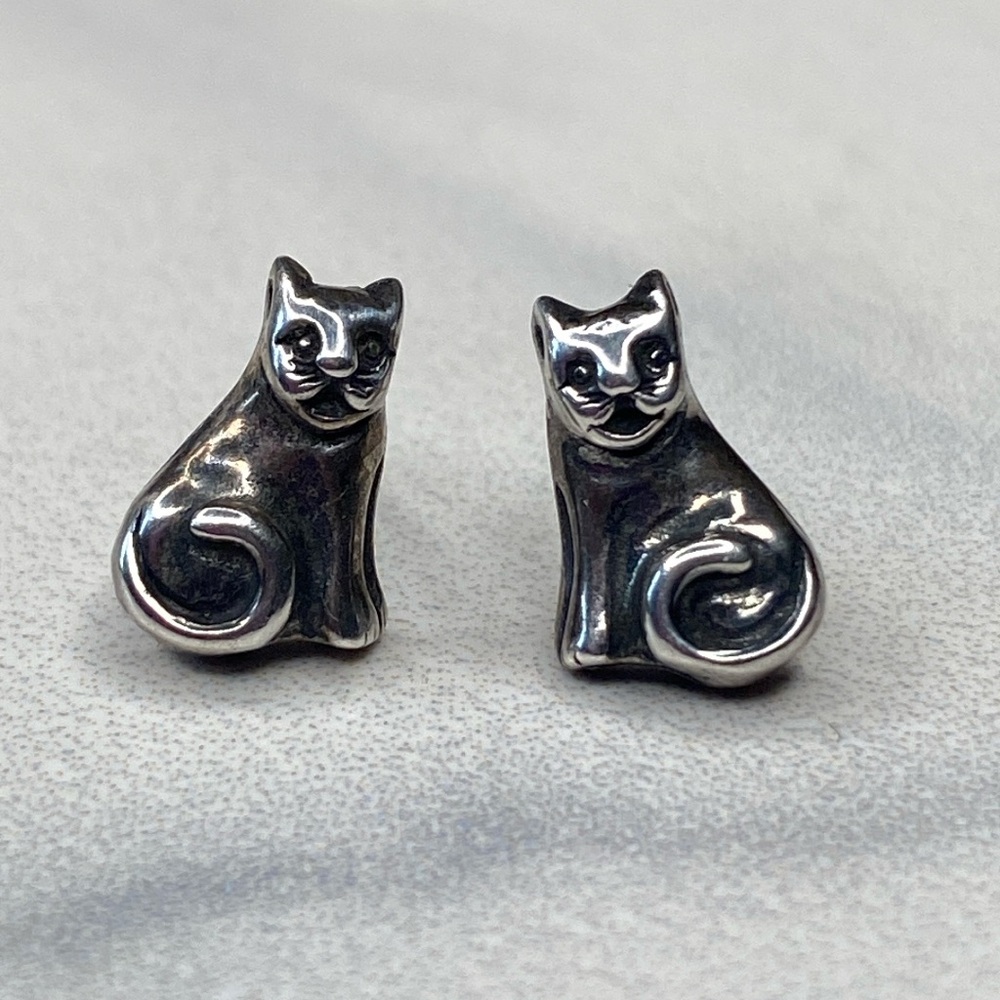 Cat stud‎ sterling silver earrings 925
